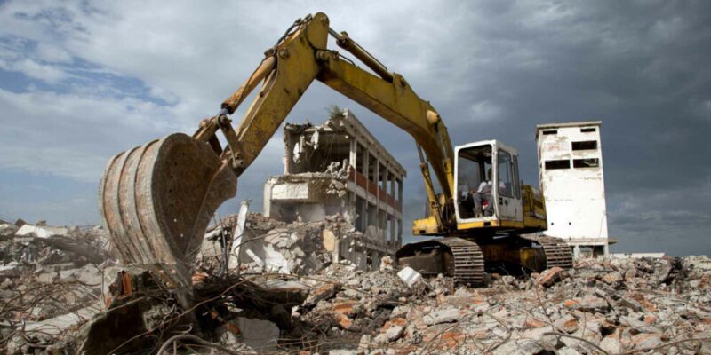 Construction Debris Removal Challenges, Methods, and Sustainability